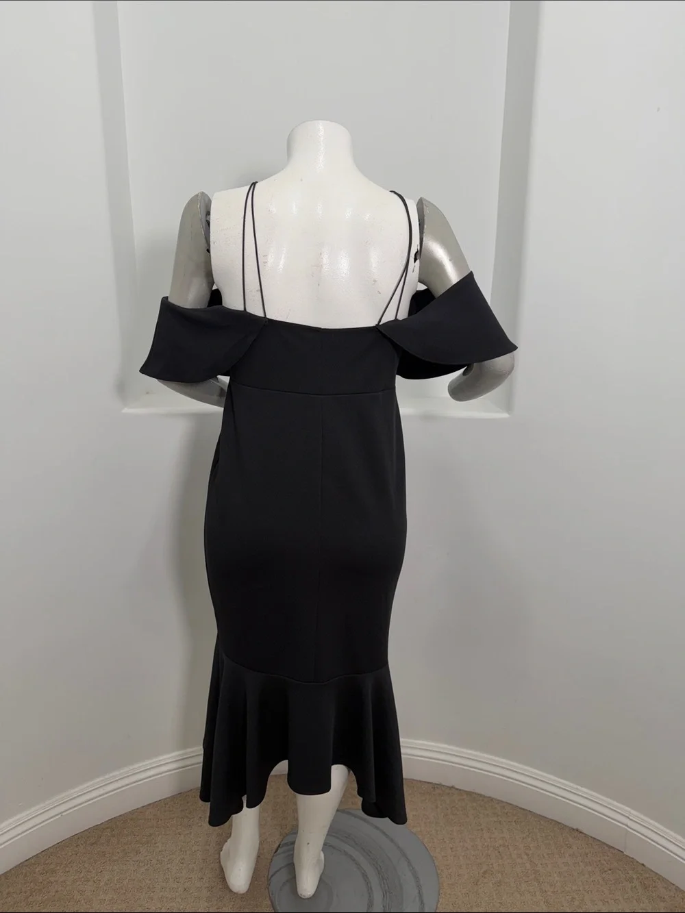 ASOS Women’s Black Cold-Shoulder Ruffle Asymmetric Pephem Midi Dress  Size 14 - Picture 2 of 12